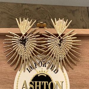 New Pair of Gold burst Earrings. Light Weight.